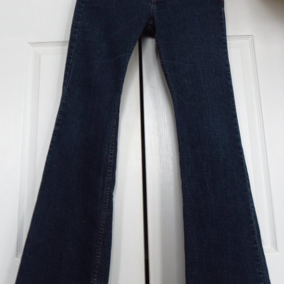 Tommy Hilfiger Jeans - Picture 2 of 4